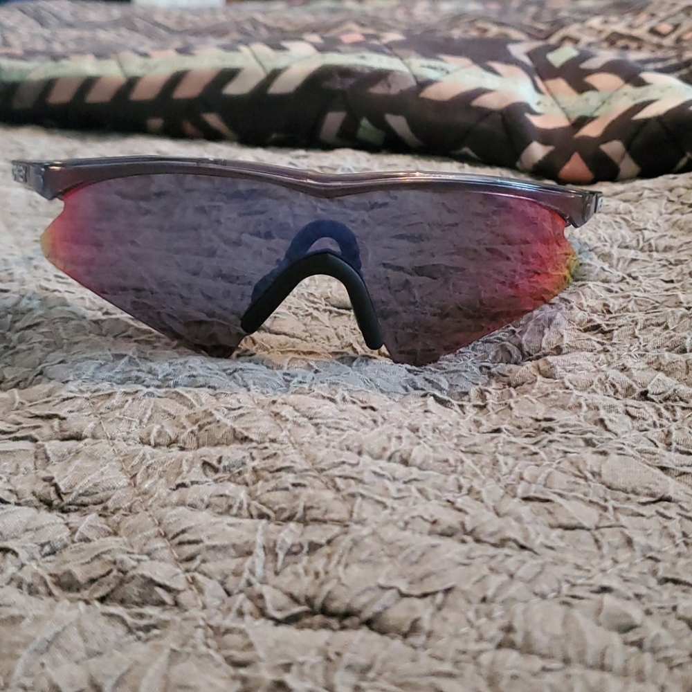 Vintage Oakley Gen 1 M frame glasses
